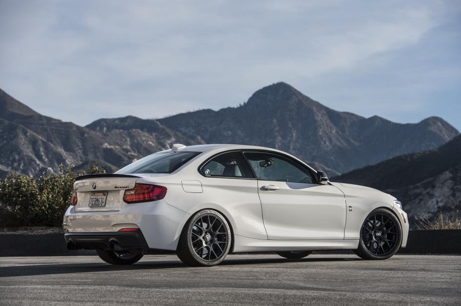 BMW M235i S3 by Dinan 2014 года  (фото 2 из 7)